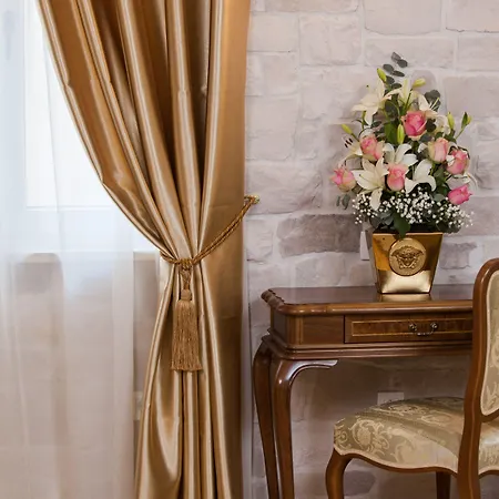 Priska Heritage (adults Only) Σπλιτ