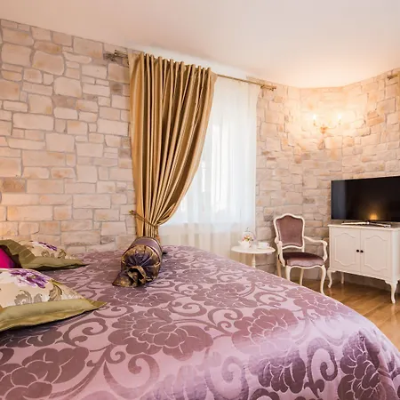 Πανσιόν Priska Heritage (adults Only) Σπλιτ