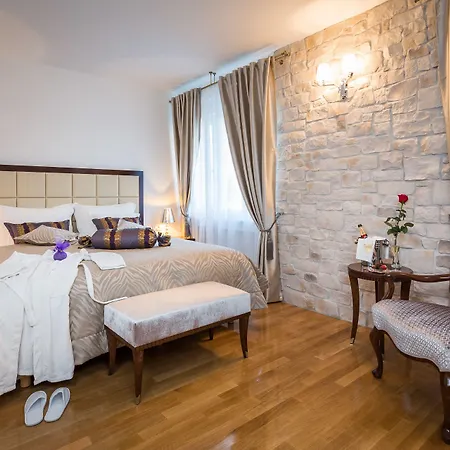 Πανσιόν Priska Heritage (adults Only) 4*