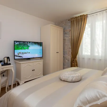 Πανσιόν Priska Heritage (adults Only) 4*