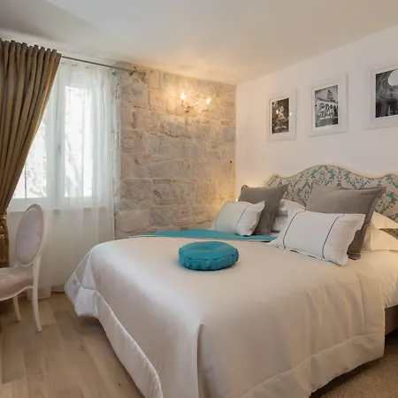 Πανσιόν Priska Heritage (adults Only) 4*