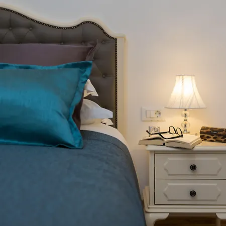 Πανσιόν Priska Heritage (adults Only)