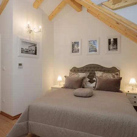 Πανσιόν Priska Heritage (adults Only)