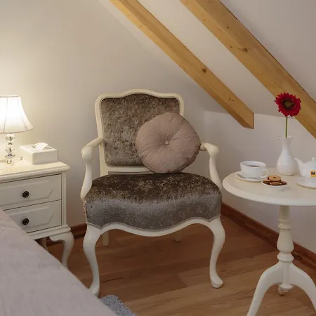 Πανσιόν Priska Heritage (adults Only)