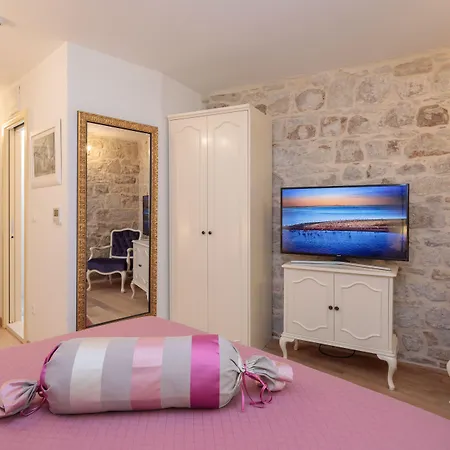 Priska Heritage (adults Only) 4*